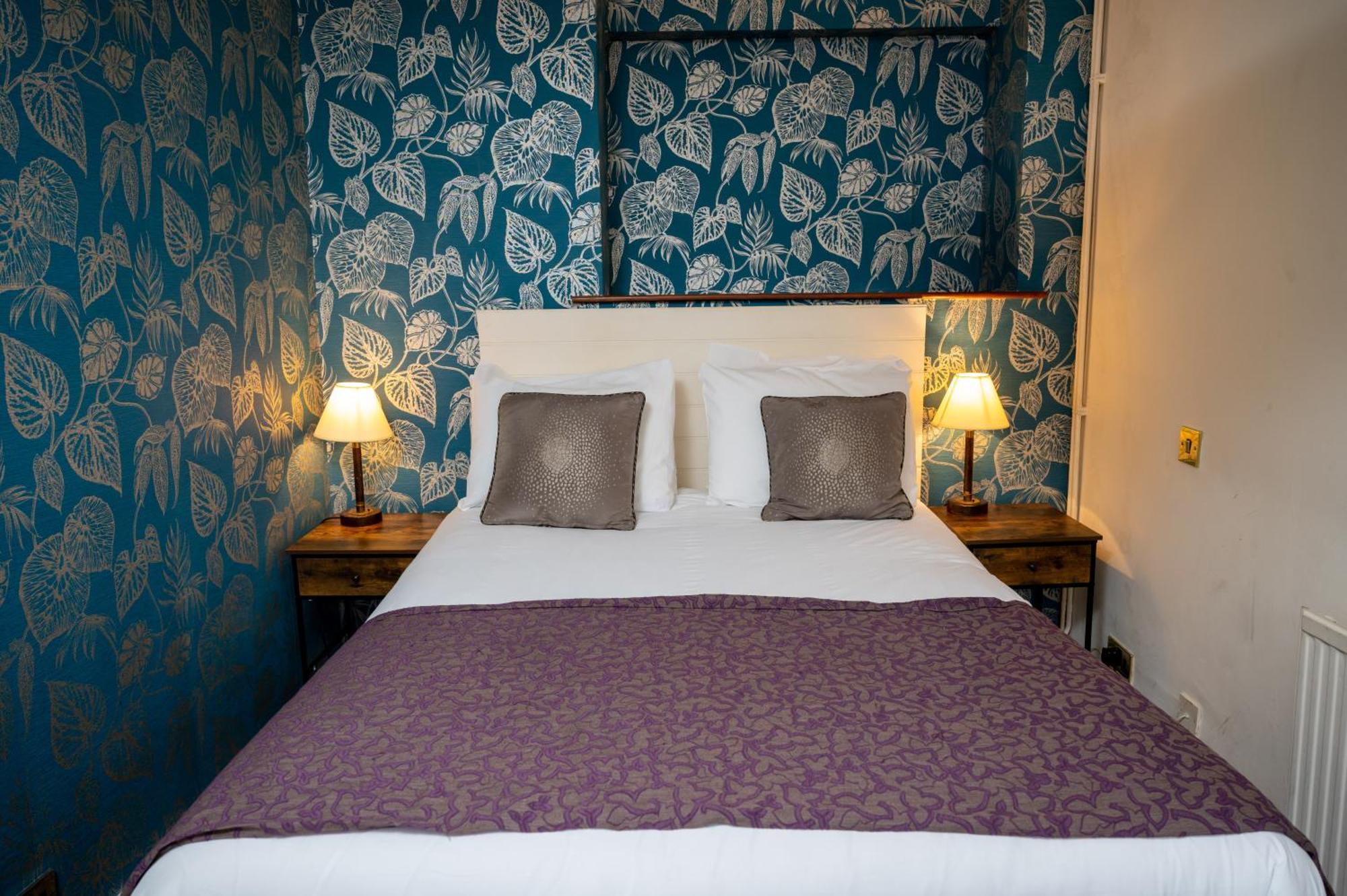 Cross Hands Hotel By Greene King Inns Old Sodbury Экстерьер фото