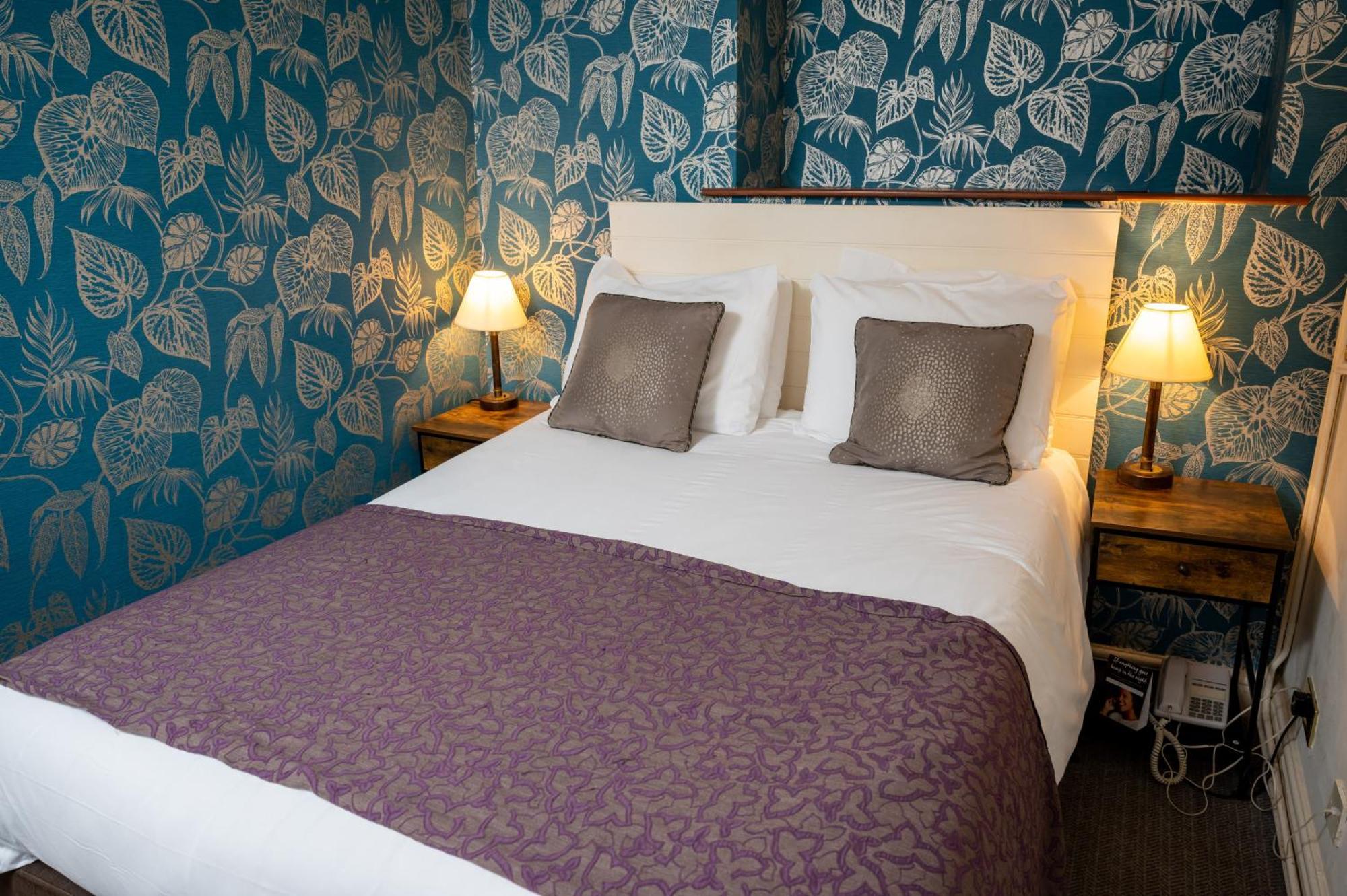 Cross Hands Hotel By Greene King Inns Old Sodbury Экстерьер фото
